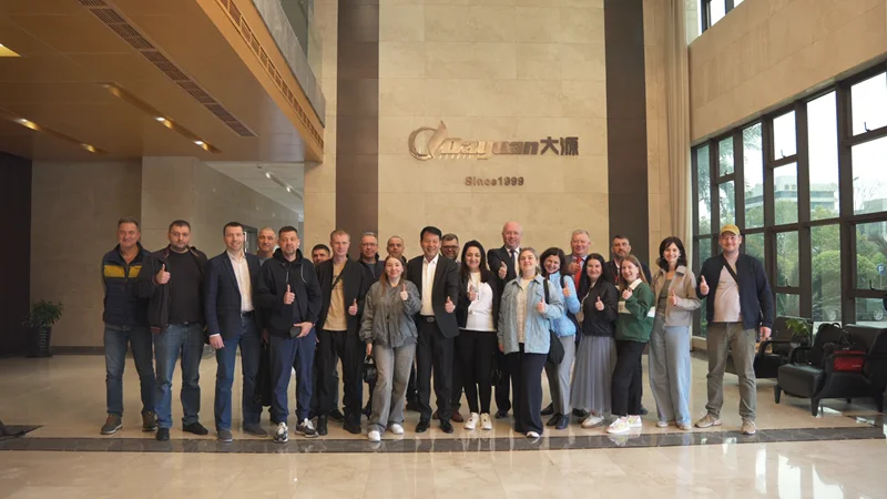 Russian-Packaging-Industry-Delegation-Inspects-Dayuan-Machinery